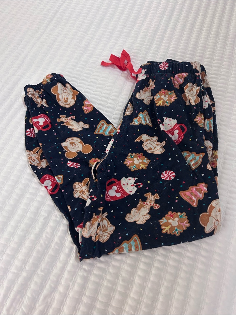 Disney & Old Navy Black Holiday Character Print Pajama Pants w Red Tie. Size S